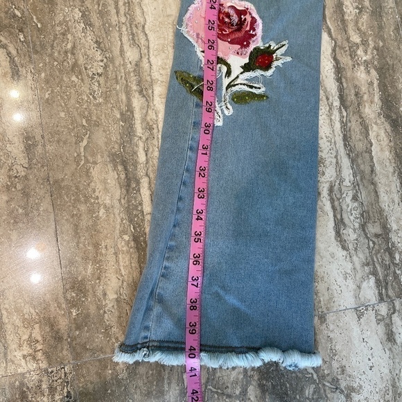 AZI DENIM JEANS EMBELISHED SZ 28 - Picture 12 of 12